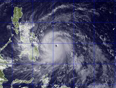 Thousands flee before big typhoon hits Philippines | Inquirer News