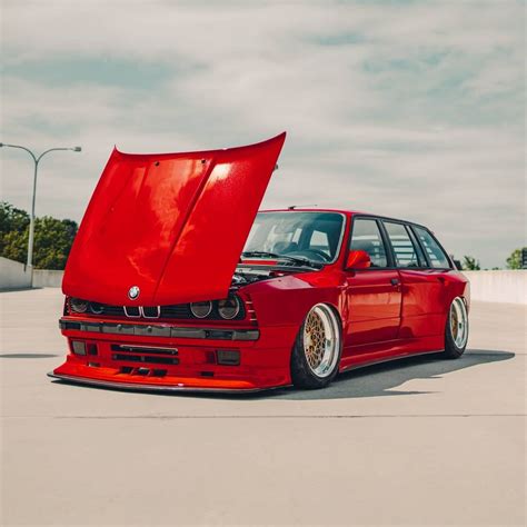 E30 BMW With LTO Widebody Kit Looks Like an M3 Wagon Dream - autoevolution