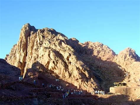 Mount Sinai Mountain Information