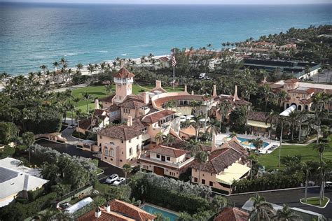 Here's what it's like inside Trump's Mar-a-Lago Club - Business Insider