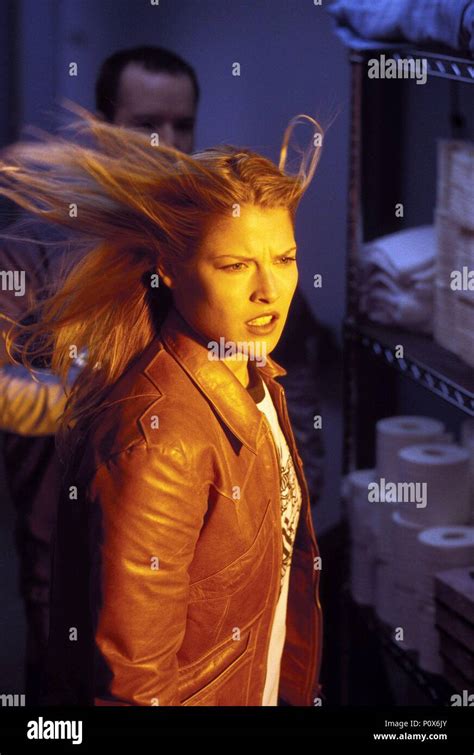 Ali larter final destination 2003 hi-res stock photography and images ...