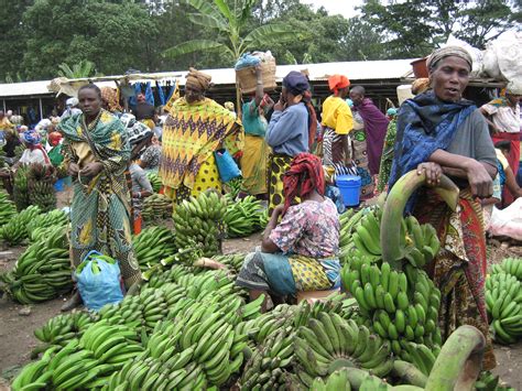 File:Tengeru market.jpg - Wikimedia Commons