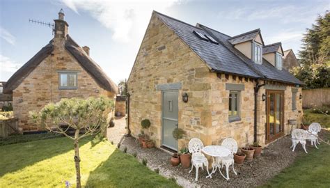 cute-cotswolds-cottages-you-can-stay-at - World of Wanderlust