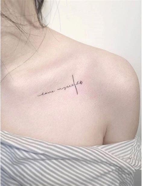 01 Minimalist Tattoos For Every Gir #Minimalisttattoos | Small shoulder tattoos, Collar bone ...