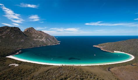 Sailing Tasmania's Wineglass Bay - Australian Traveller