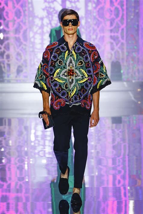 Dolce & Gabbana Spring 2022 Men's Fashion Show | The Impression