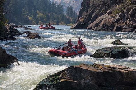 Rafting in Brahmaputra, Arunachal Pradesh | Holidify