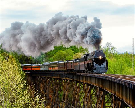 N&W Class J 4-8-4 #611, steaming through Goodview, VA. April 22, 2017 : r/SteamFans