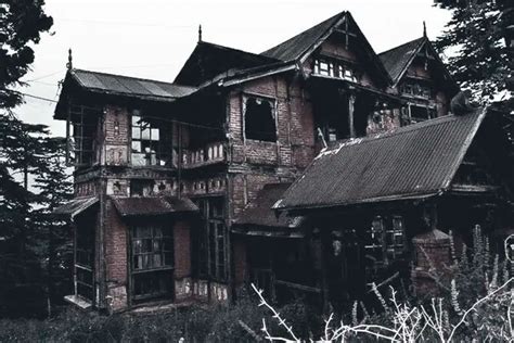 Top 15 Most Haunted Places In India - Top 15