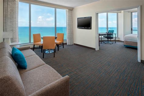 Photos of Hotel in Pompano Beach|Florida Beach Photos