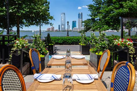 Mezze on the River | Lower Manhattan restaurant | NYCgo | NYC Tourism