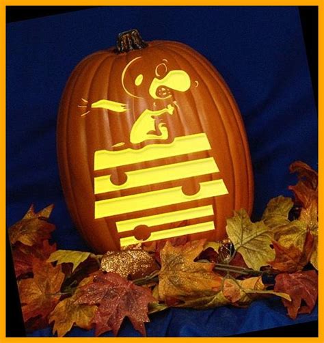 Charlie Brown and The Great Pumpkin Carvings 11+ | pumpkin painting ideas halloween funny | 202 ...