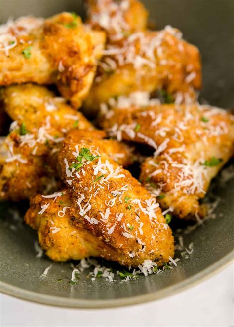 Air Fryer Garlic Parmesan Wings - Easy Chicken Recipes