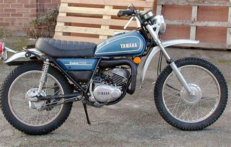 Yamaha DT 175 (1974-75) technical specifications