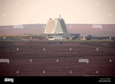 Raf fylingdales early warning radar hi-res stock photography and images ...