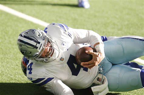 Dak Prescott injury: Cowboys quarterback hurts ankle in gruesome fashion - Bleeding Green Nation