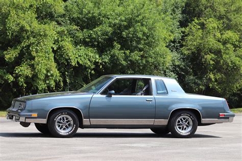 1985 Oldsmobile Cutlass Supreme Brougham Coupe In Cream Beige Photo 55 | Porn Sex Picture