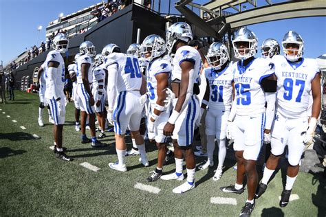 Georgia vs Kentucky Experts Picks, Predictions, Week 6 - College ...