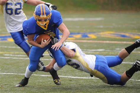 Maine Maritime Academy wants to bring back its football team