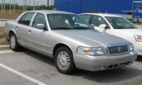 2007 Mercury Grand Marquis - Information and photos - MOMENTcar