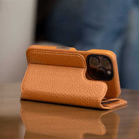 Multipurpose iPhone 15 Pro Max leather case - Vaja