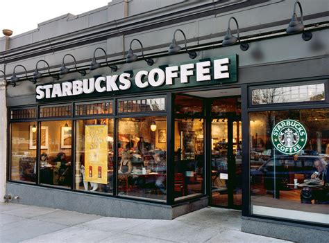 Starbucks Just Launched Its New Rewards Program and People Are Already Pissed | E! News Canada