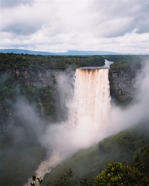 Kaieteur Falls Tours in Kaieteur Falls, Guyana