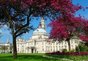 Cardiff City Hall | VisitWales