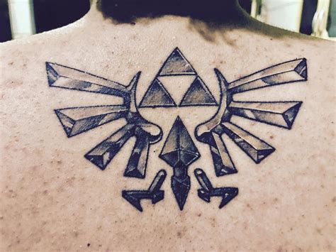 Royal Family of Hyrule Crest : r/nerdtattoos