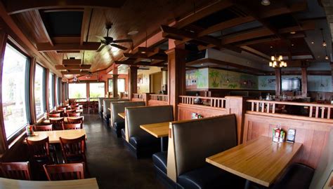 The 10 Best Seafood Restaurants in Tarpon Springs, FL