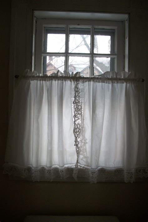 Curtains Lower Half Window | Curtains, Half window curtains, Valance curtains