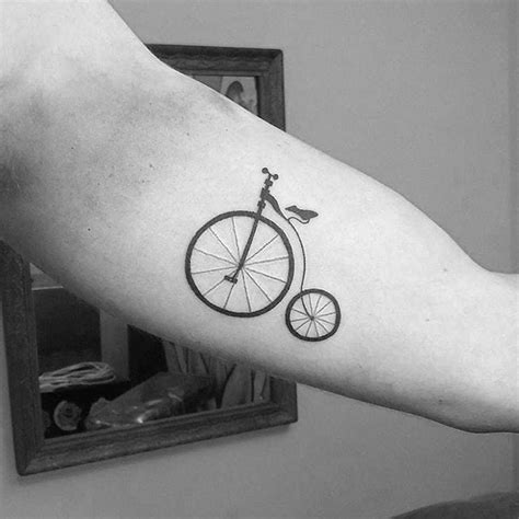 Simple penny-farthing (via IG—dissorsdelta) #PennyFarthing #bicycle #bike #biketattoo | Bicycle ...