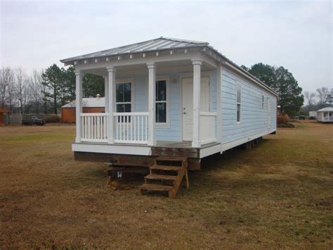 KATRINA COTTAGE 2 BR 1 BATH COMPLETELY REMODELED NICE!!!! | Tiny beach ...