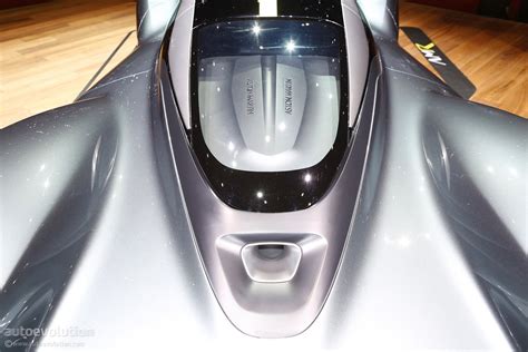 Aston Martin Valkyrie Hypercar Finally Shows Off Its Headlights ...