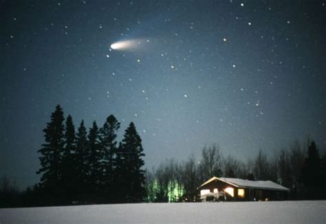 Comet ISON Goes Green - Universe Today