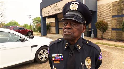 L.C. ‘Buckshot’ Smith: 91-year-old police officer has no plans to retire | CNN