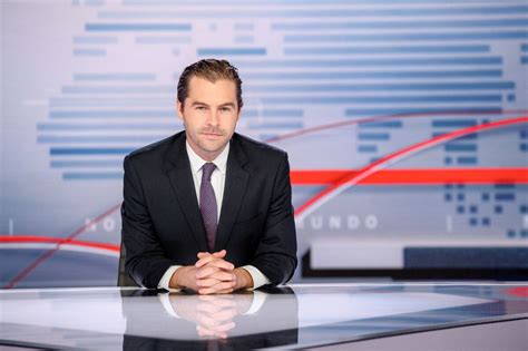 Julio Vaqueiro is Telemundo's new evening news anchor - Los Angeles Times