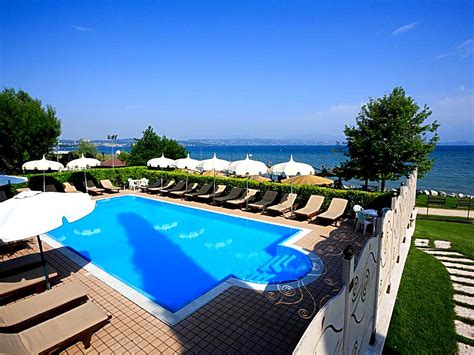 Top 13 Luxury Hotels in Desenzano del Garda