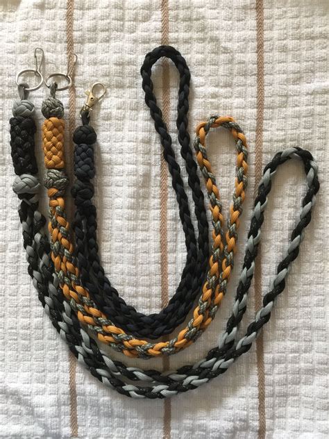 My version of the Skogkniv paracord lanyards. | Paracord, Lanyard designs, Paracord projects diy