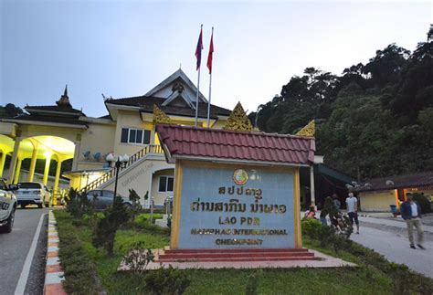 Laos border crossing points