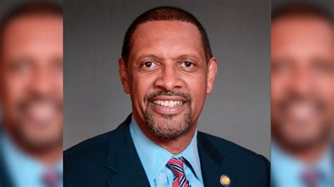 Georgia lawmaker Vernon Jones resigns after endorsing Trump