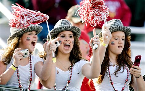 Alabama Fans - Alabama Fans Houndstooth Fashion - ESPN