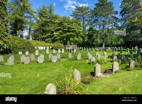 World war 1 dead graves hi-res stock photography and images - Alamy