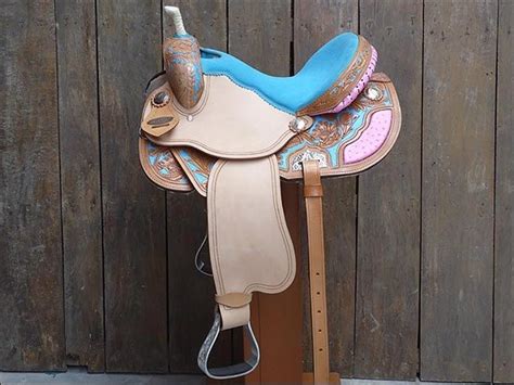 Hilason barrel saddle 15" :) | Horse tack, Saddles, English saddle