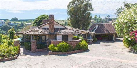 Elon Musk Buys Gene Wilder's Former House In Bel Air For $6.75 Million ...