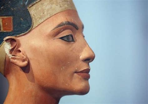 Did you know that men in ancient Egypt wore makeup? - Face2Face Africa