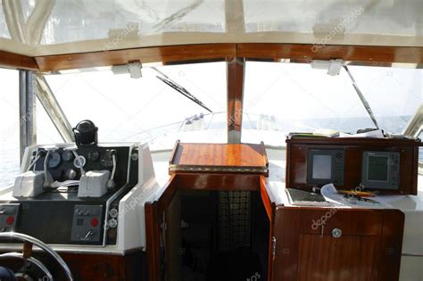 Classic yacht interior | Classic fishing boat white and wood interior — Stock Photo © lunamarina ...