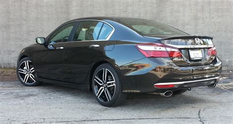 Test Drive: 2016 Honda Accord Sport | The Daily Drive | Consumer Guide®