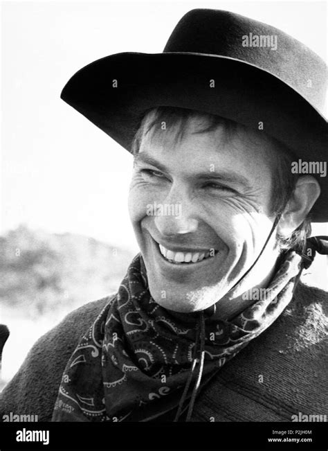 Kevin costner silverado 1985 Black and White Stock Photos & Images - Alamy