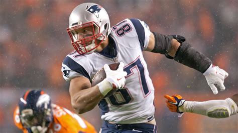 Rob Gronkowski knee injury update: Out for Patriots vs Eagles - Sports Illustrated